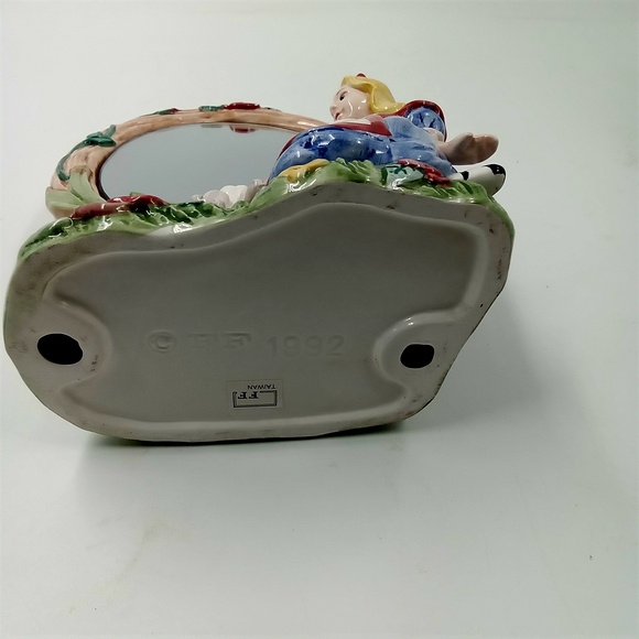 Vintage Disney" Alice in Wonderland Themed Mirror". - Picture 8 of 8